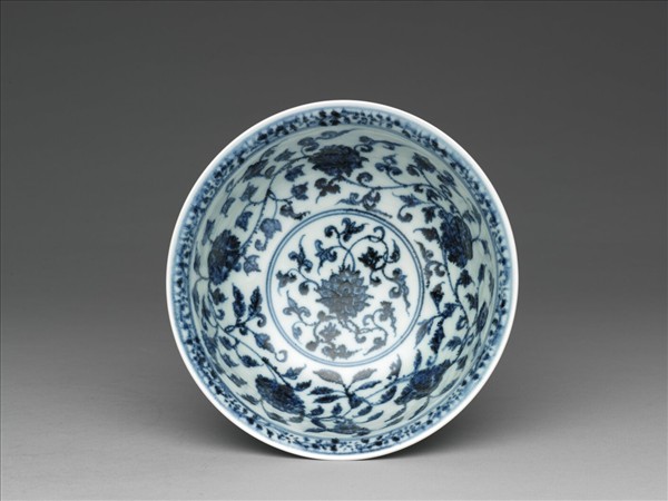 青花四季花卉紋碗