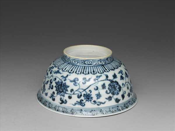 青花四季花卉紋碗