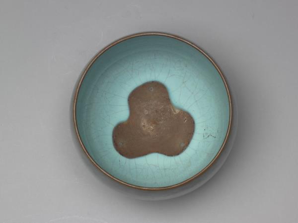 鈞窯天青釉紫斑盂- 故宮