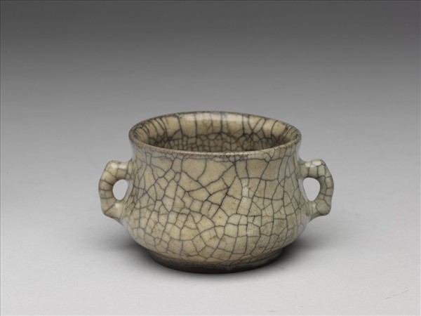 哥窯 青瓷雙耳爐