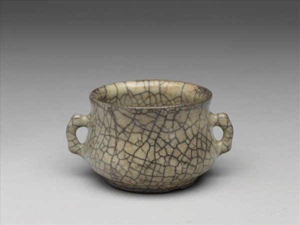 哥窯 青瓷雙耳爐