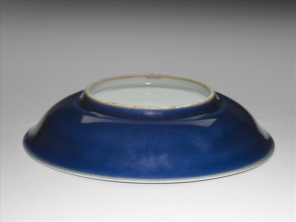 霽青釉雲龍紋盤