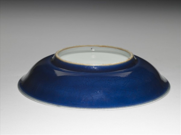 霽青釉雲龍紋盤