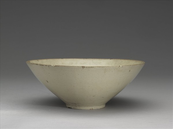 定窯 白瓷印花蓮塘水鳥紋碗