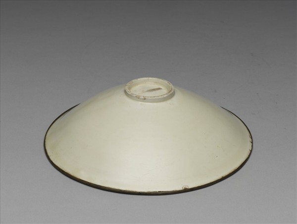 定窯 白瓷劃花雙魚紋碗