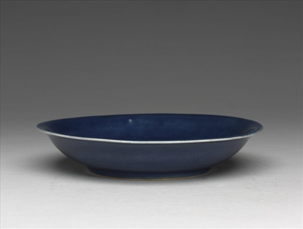 霽青釉雲龍紋盤