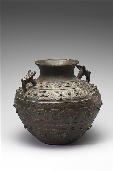 嵌金銀竊曲紋瓿