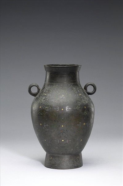 嵌金銀雲雷紋壺