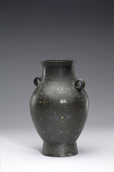 嵌金銀雲雷紋壺