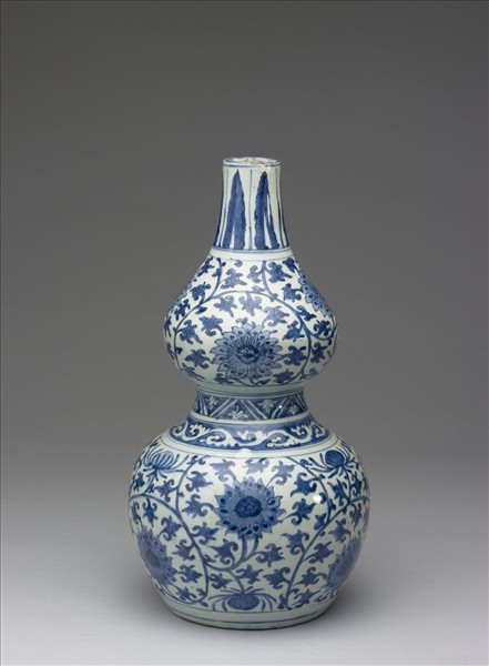 青花番蓮紋葫蘆瓶