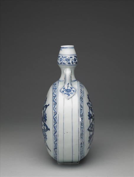 青花花卉紋雙耳扁壺