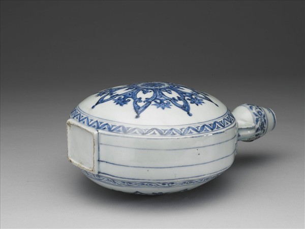 青花花卉紋雙耳扁壺