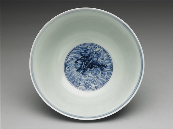 青花海獸紋碗