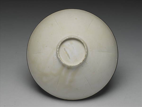 定窯 白瓷劃花蓮花紋碗