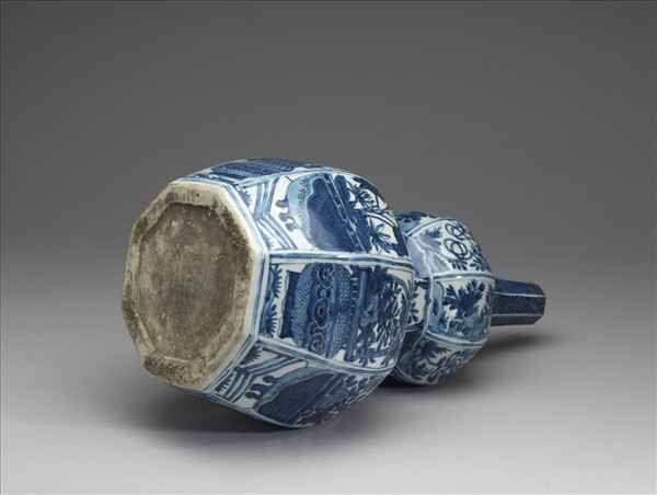 青花福壽花卉紋八稜葫蘆瓶