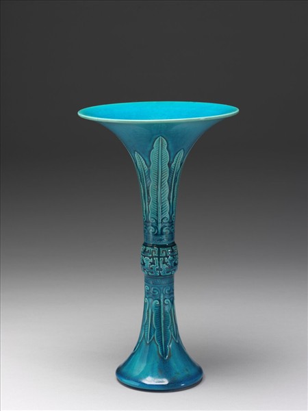 孔雀綠釉蕉葉紋觚