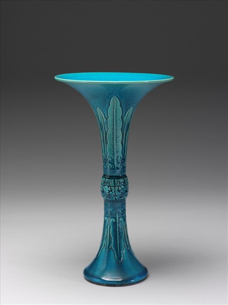 孔雀綠釉蕉葉紋觚