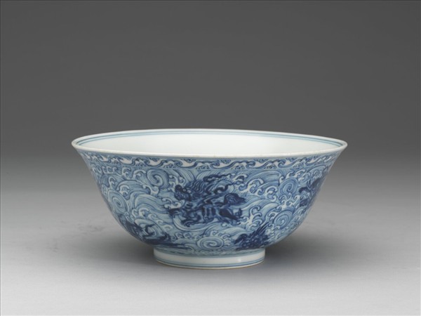 青花海獸紋碗