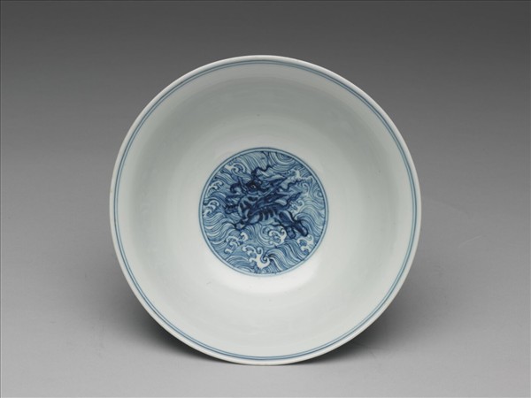 青花海獸紋碗