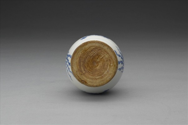 青花龍鳳紋獸耳環瓶