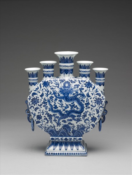 青花雲龍紋五孔環耳花插