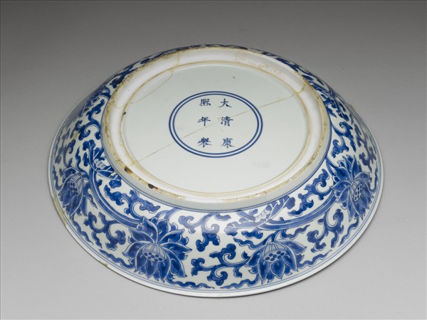 青花番蓮紋盤