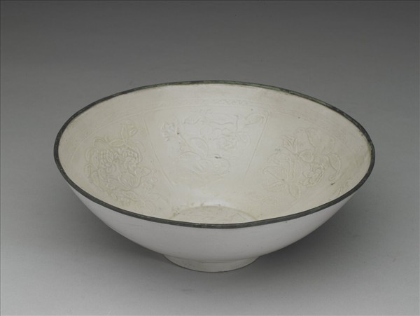 定窯 印花四季花卉紋碗
