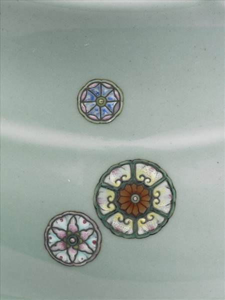 粉彩天青地皮球花紋水仙盆