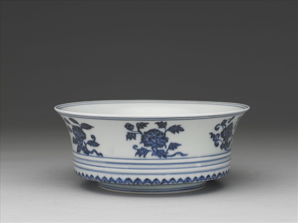 青花四季花卉紋碗