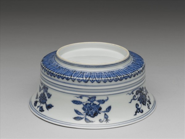 青花四季花卉紋碗