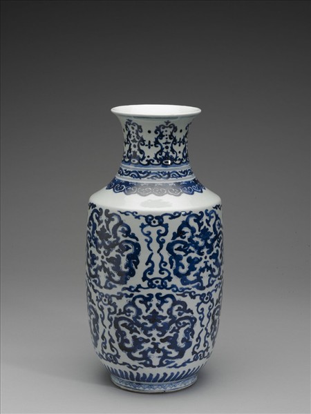 青花蟠夔紋燈籠尊