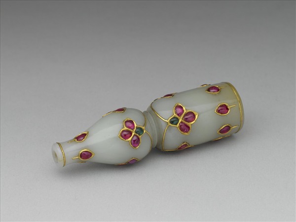 玉嵌金寶石水煙嘴