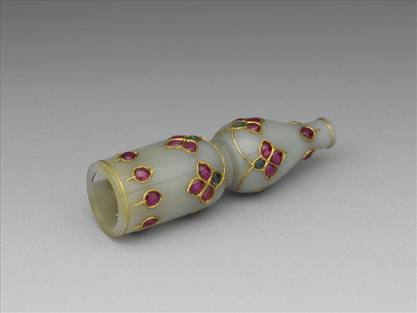 玉嵌金寶石水煙嘴