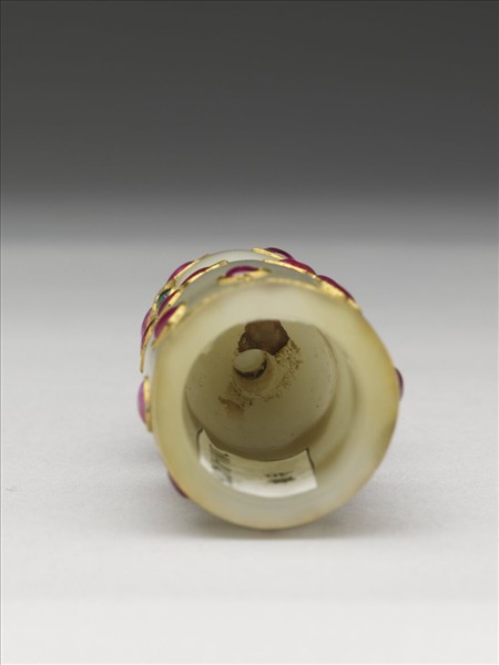 玉嵌金寶石水煙嘴