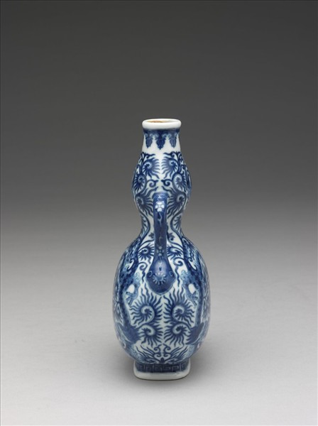 青花雲龍紋葫蘆雙耳扁瓶