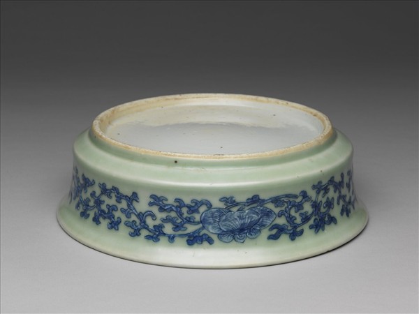 青瓷青花纏枝花卉紋盆