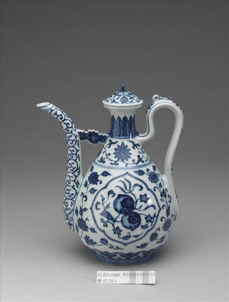 青花花果執壺