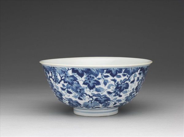 青花松鼠葡萄紋碗