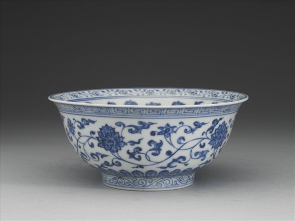青花四季花卉紋碗