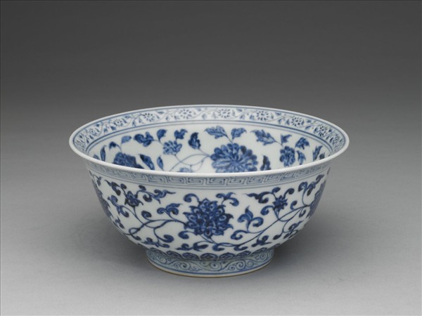 青花四季花卉紋碗
