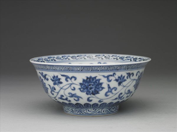 青花四季花卉紋碗
