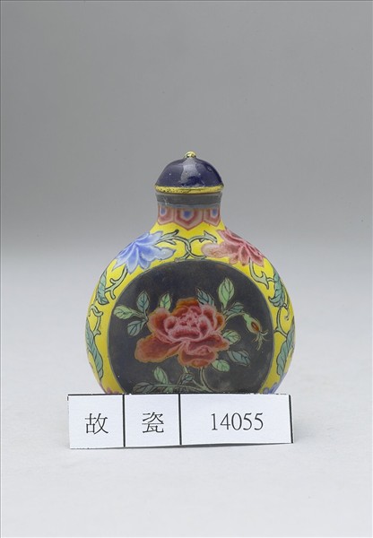 玻璃胎畫琺瑯月季牡丹紋鼻煙壺