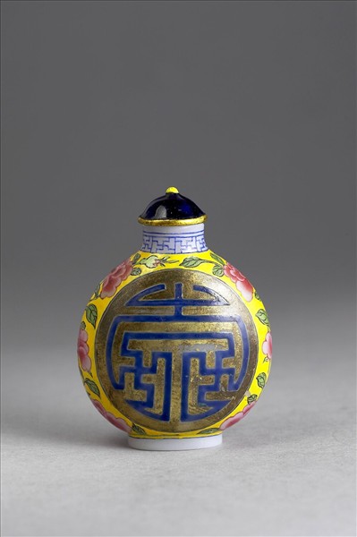 玻璃胎畫琺瑯萬壽紋鼻煙壺