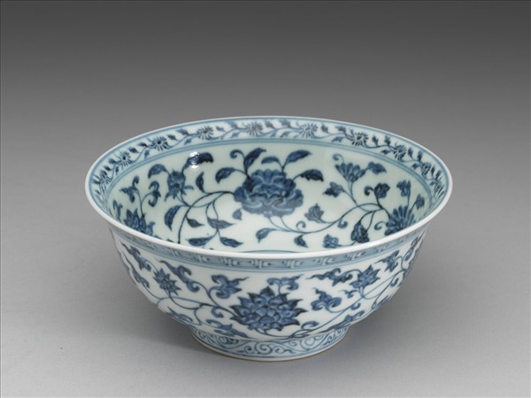 青花四季花卉紋碗