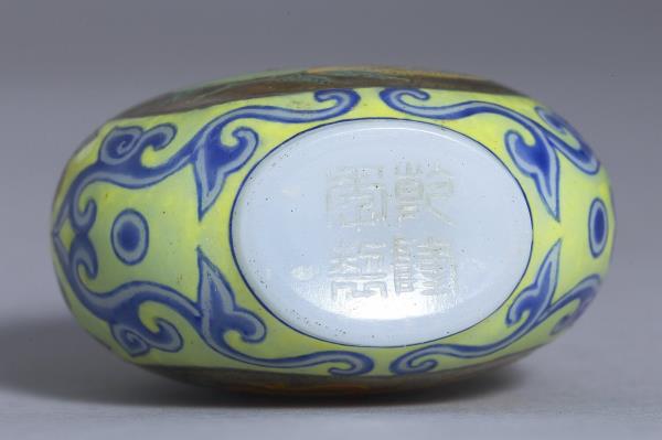 玻璃胎畫琺瑯福壽如意鼻煙壺