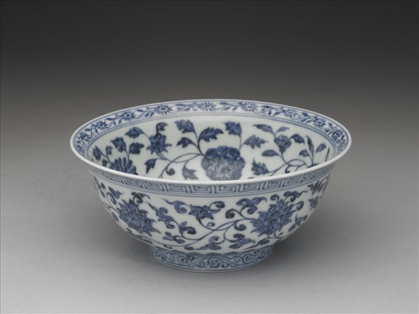 青花四季花卉紋碗