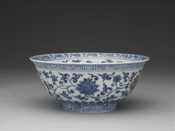 青花四季花卉紋碗