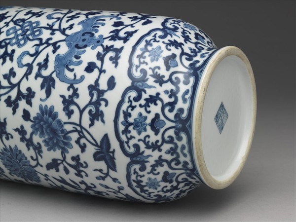 青花福壽花卉紋燈籠尊