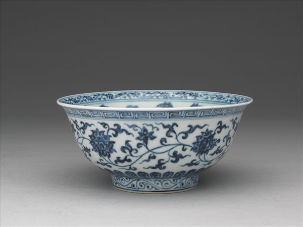 青花四季花卉紋碗