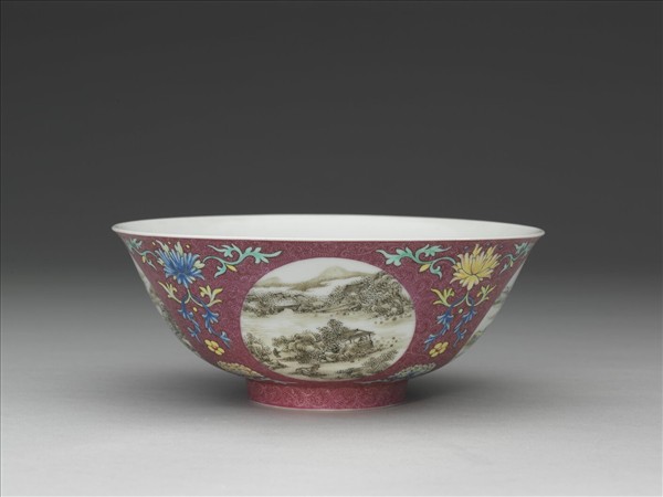 琺瑯彩洋紅地開光四季山水圖碗